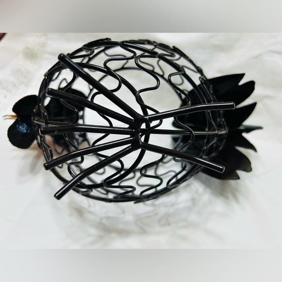 Rooster basket/decor. Display real or fake eggs.  New condition. Colors bright. - Picture 3 of 4